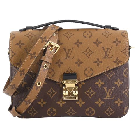 louis vuitton pochette metis vestiaire collective|louis vuitton reverse pochette metis.